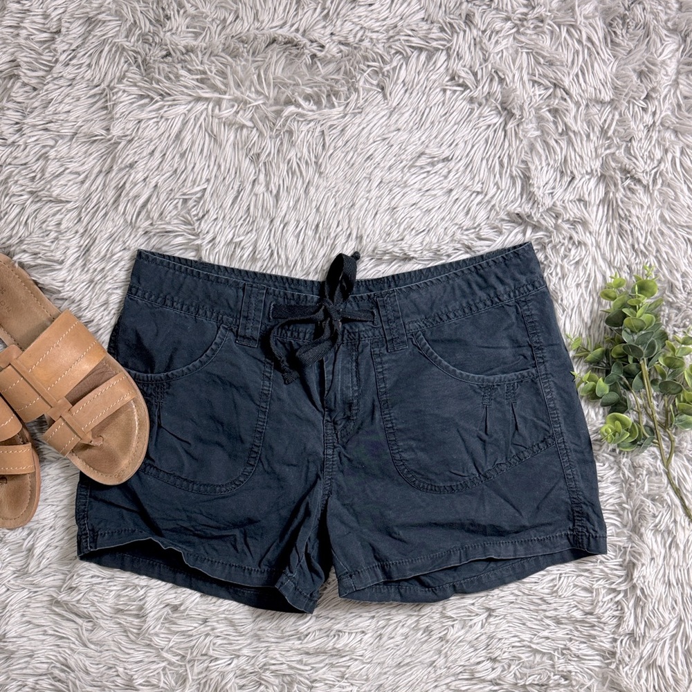 UNIONBAY Women's Navy Cargo Shorts size 7